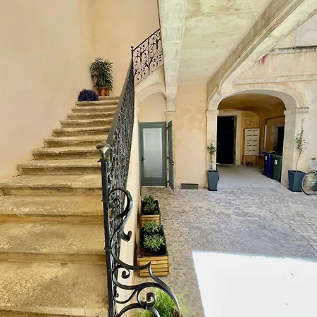 Villard Monument Historique Gard Tourisme Lägenhet