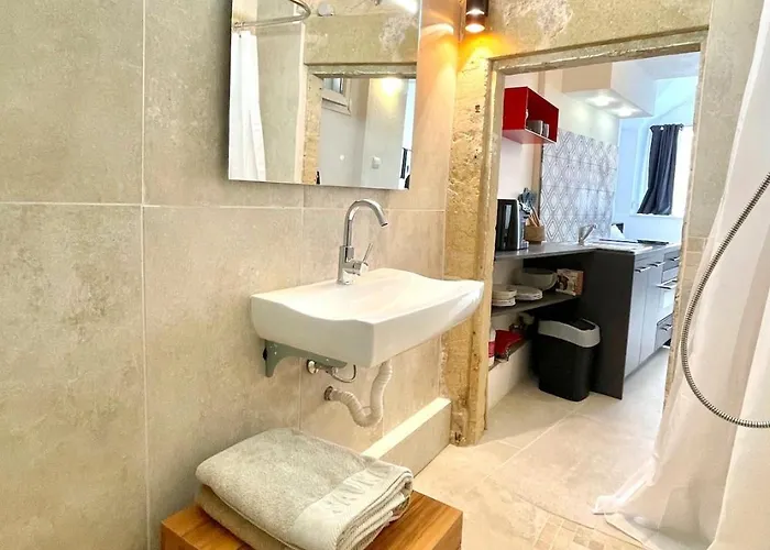 Villard Monument Historique Gard Tourisme * Nîmes