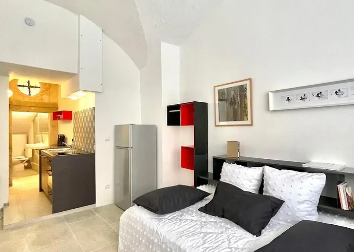 Villard Monument Historique Gard Tourisme 公寓