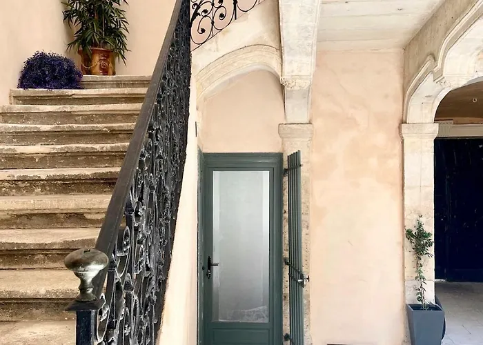 Villard Monument Historique Gard Tourisme 公寓 尼姆