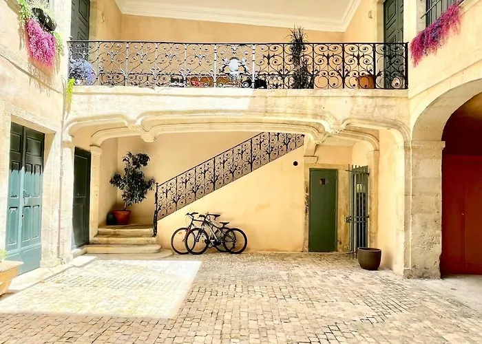 Villard Monument Historique Gard Tourisme