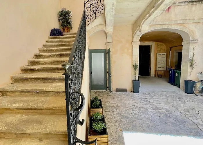 Villard Monument Historique Gard Tourisme Apartmán