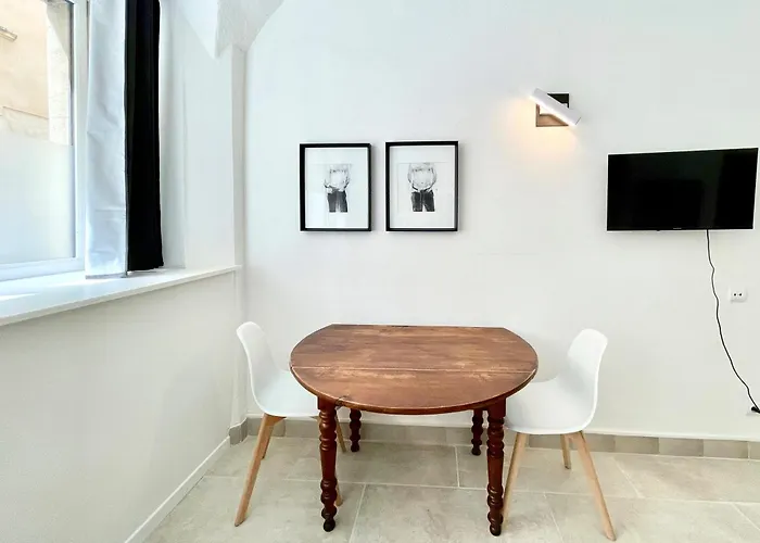 Villard Monument Historique Gard Tourisme Apartmán *